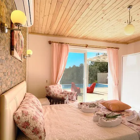 Private Sare Villa