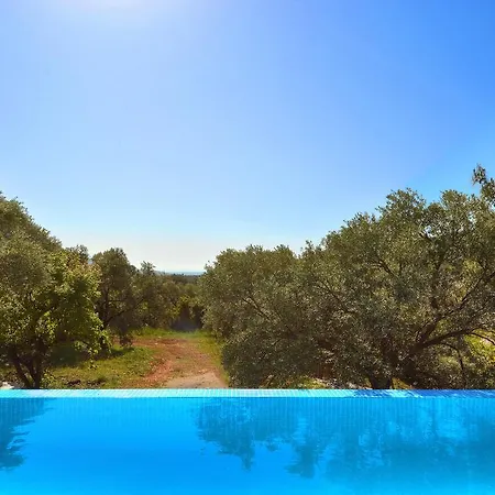 Villa Private Sare